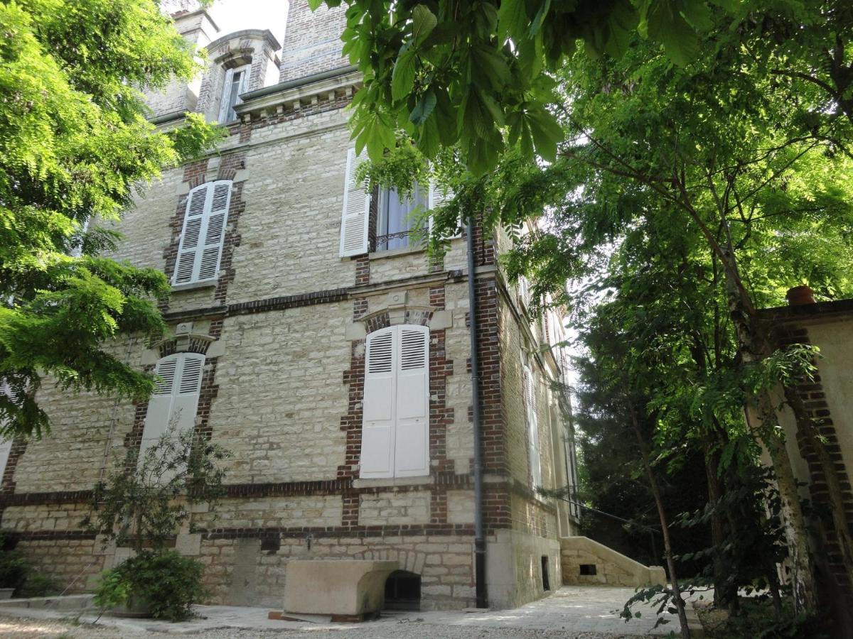 Au fil de Troyes Panzió Sainte-Savine Kültér fotó